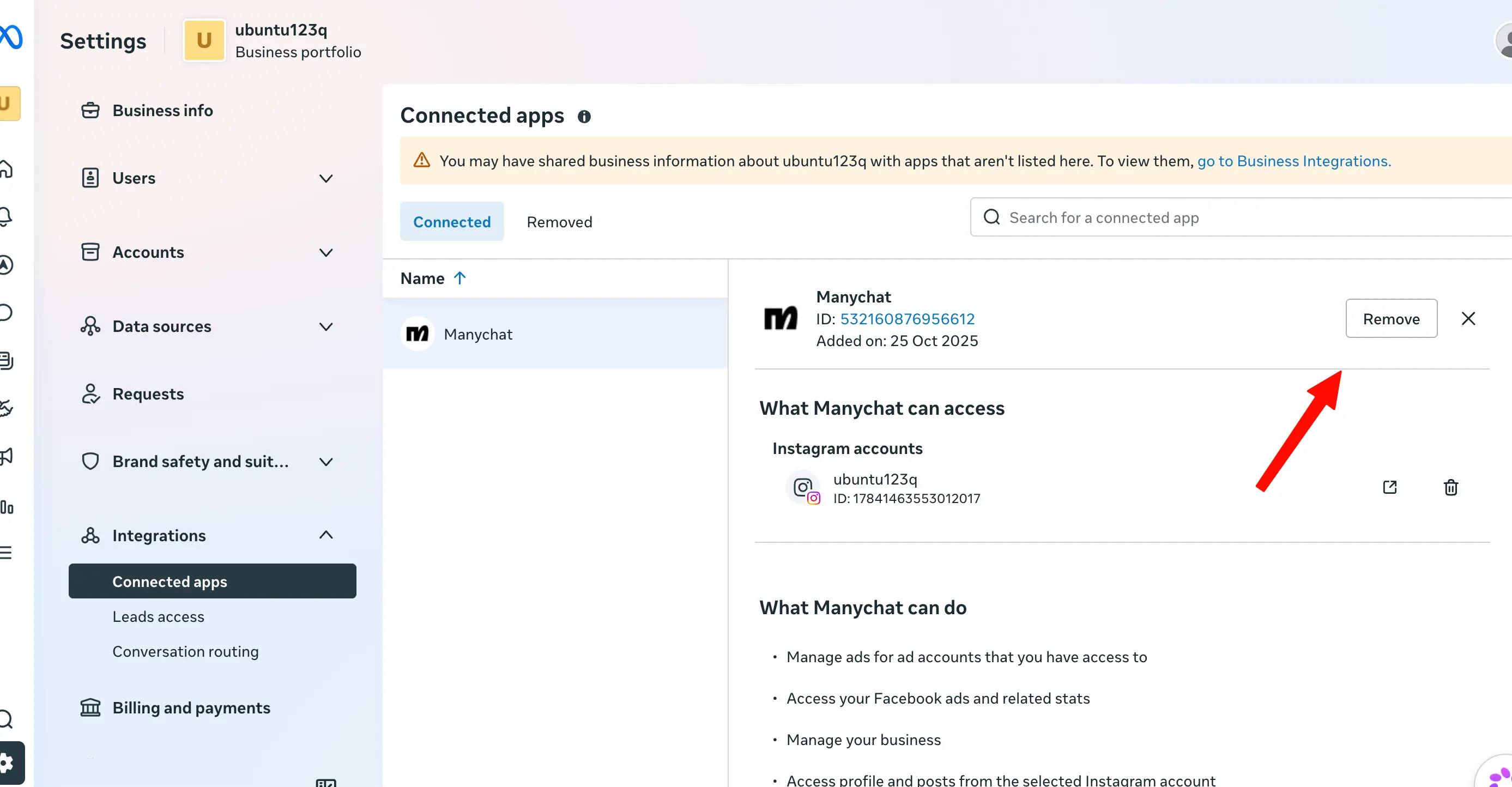 Meta Business Suite Settings showing Integrations → Connected apps with Manychat selected and a red arrow pointing to the Remove button